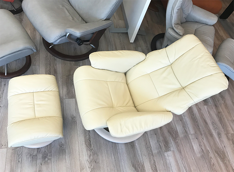 Stressless Mayfair Paloma Kitt Leather Whitewash Wood Stain Base Recliner Chair and Ottoman by Ekornes