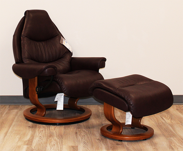 Stressless Voyager Recliner Chair in Royalin Amarone Leather