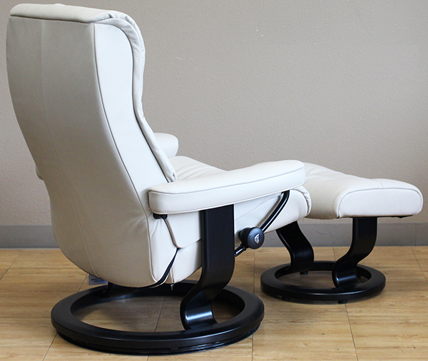 Stressless Crown Cori Vanilla White Leather Recliner Chair